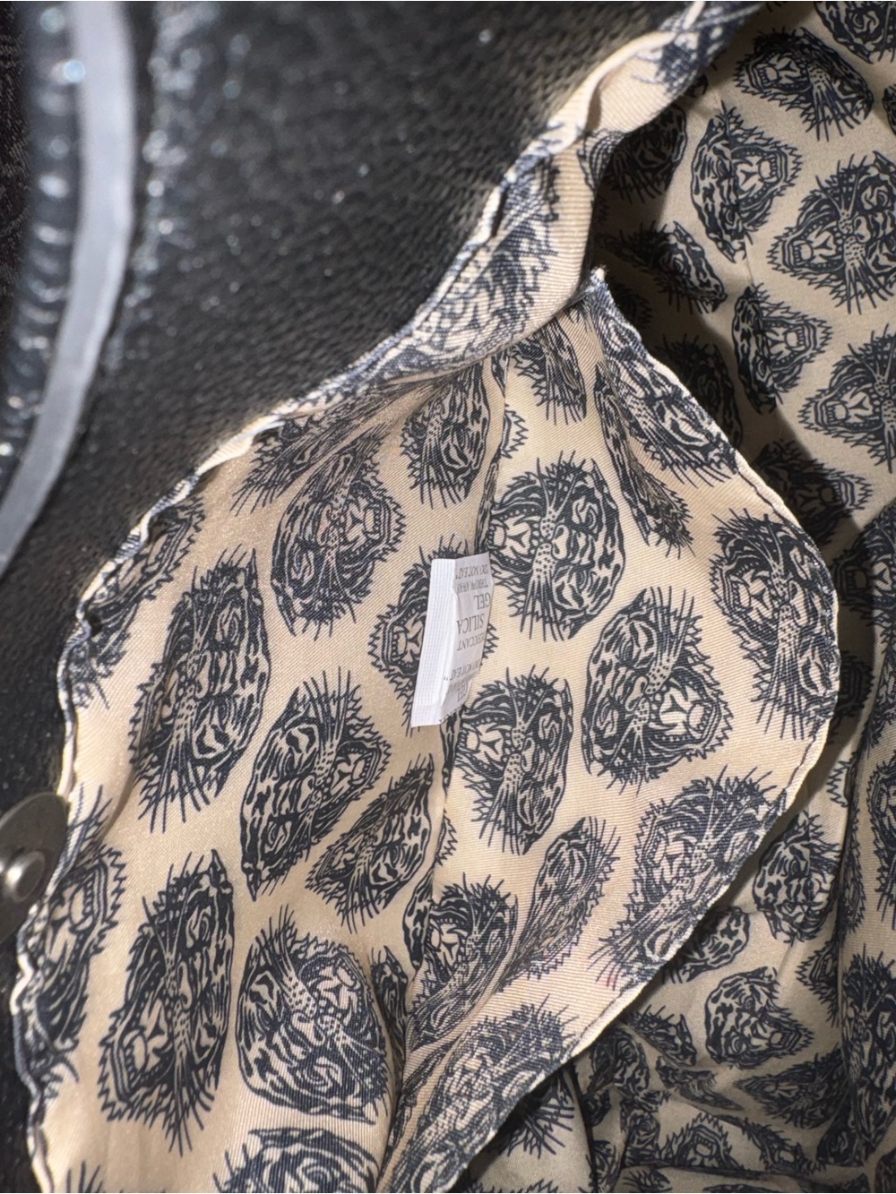 Ed Hardy NWOT “LOVE” Large Shoulder Bag Multicolor/Metal Skulls & Flowers. 17x12 - Picture 10 of 16